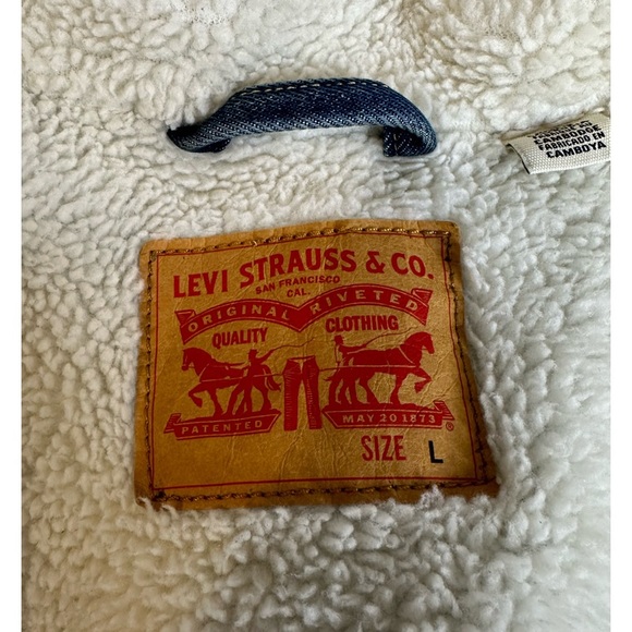 Levi’s Sherpa Trucker Jacket. Size Large. NWOT - Picture 6 of 12
